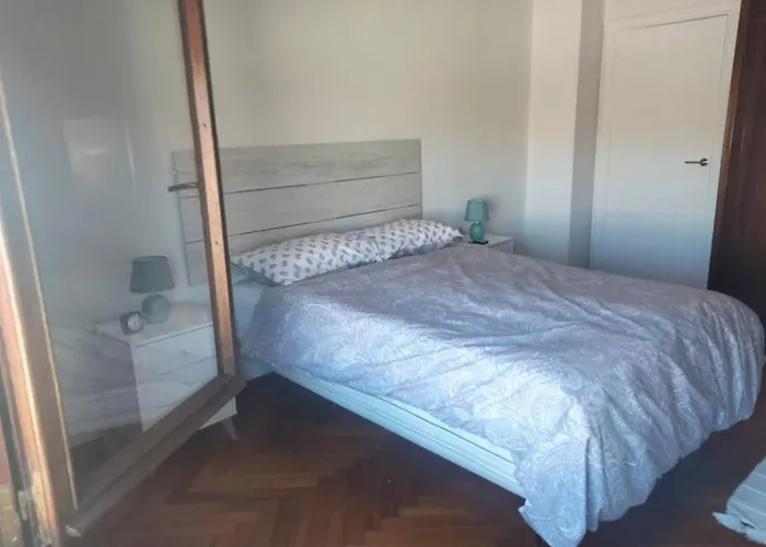 Daire Precioso Atico De 80 M2 Y 35 M2 De Terraza Santander